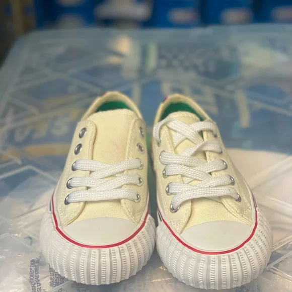 PF Flyer center lo white kids new in original box - Picture 2 of 3